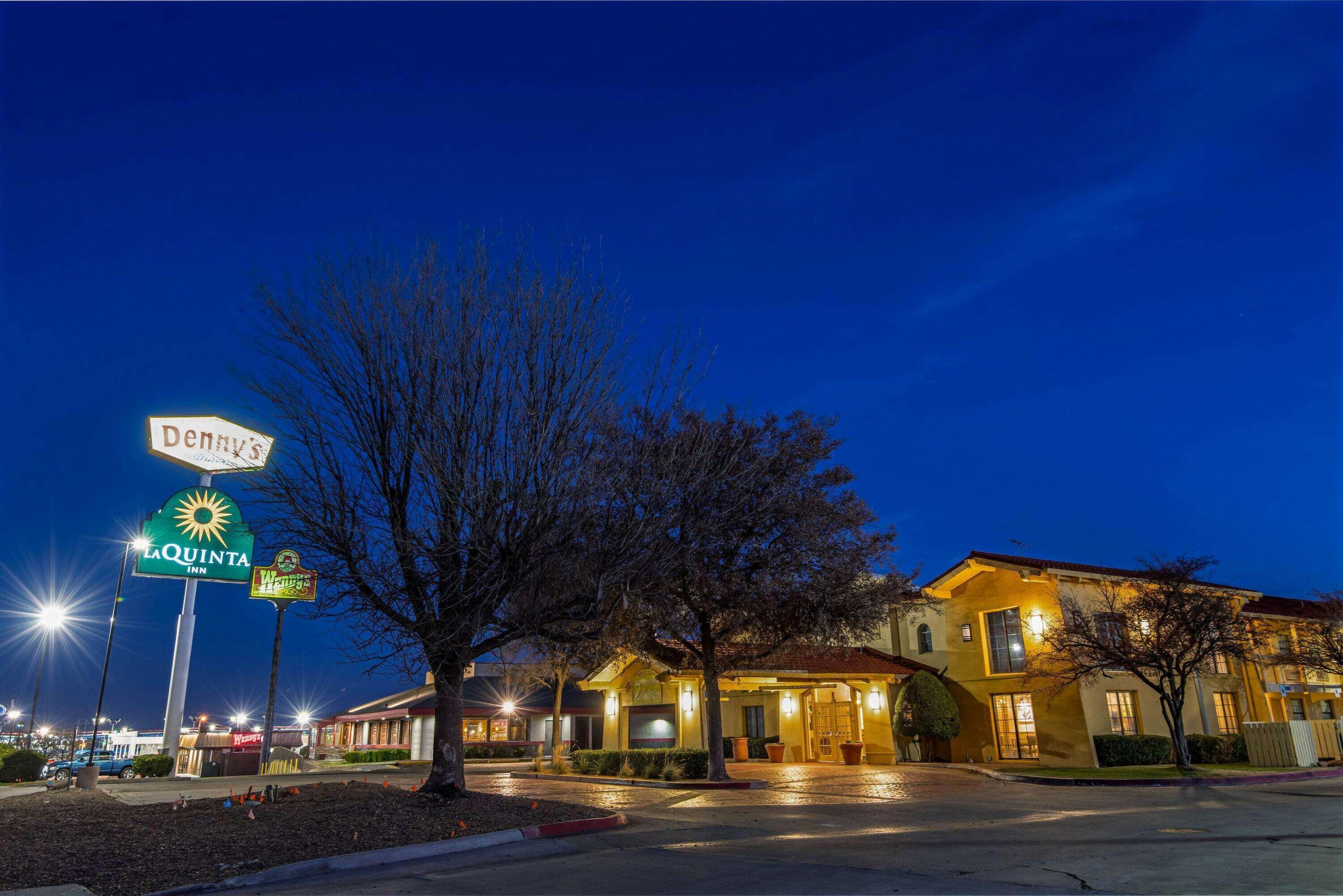 La Quinta Inn By Wyndham Amarillo Mid-City Exterior photo